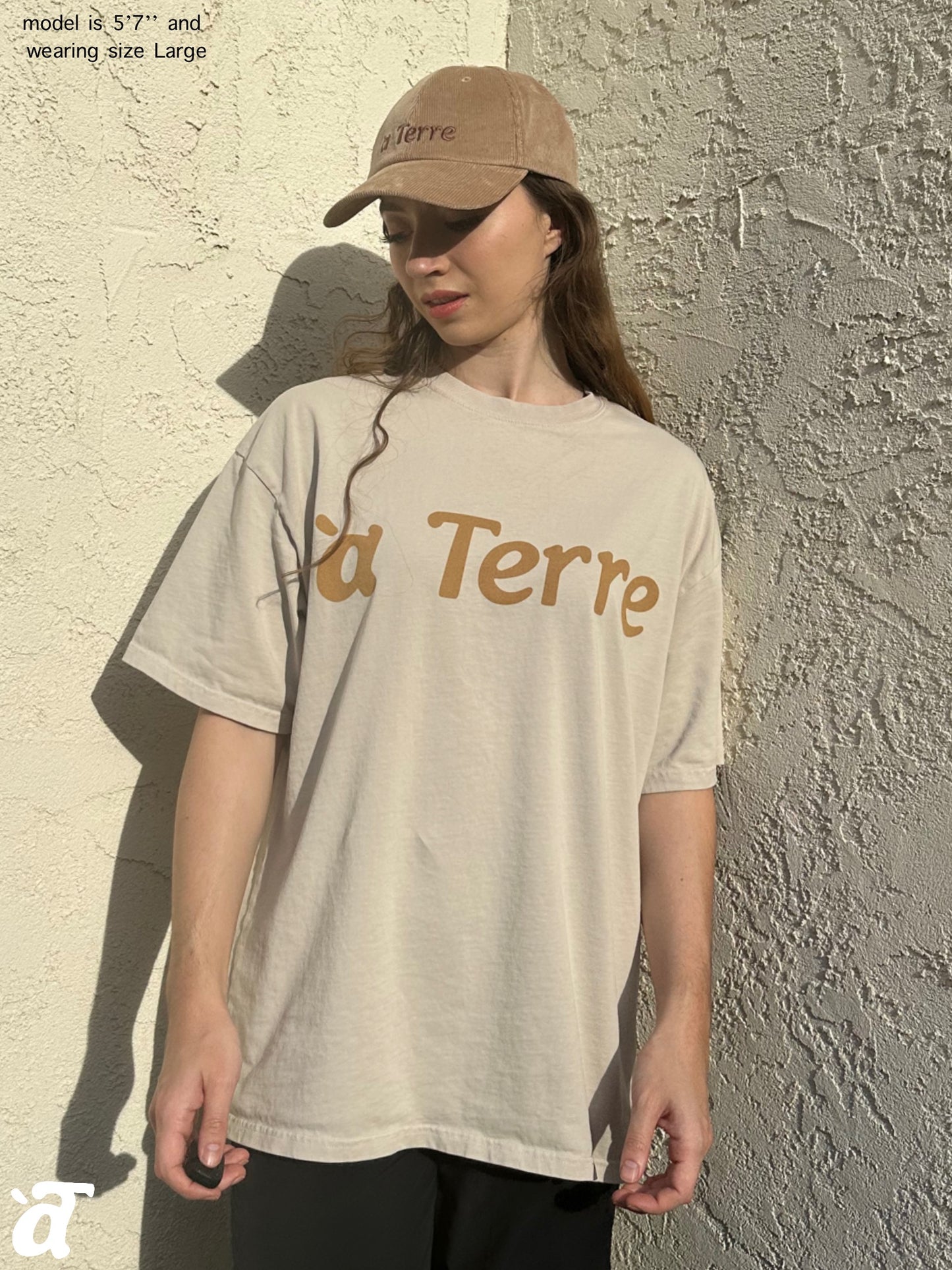 a Terre Merch T-shirt - Tan