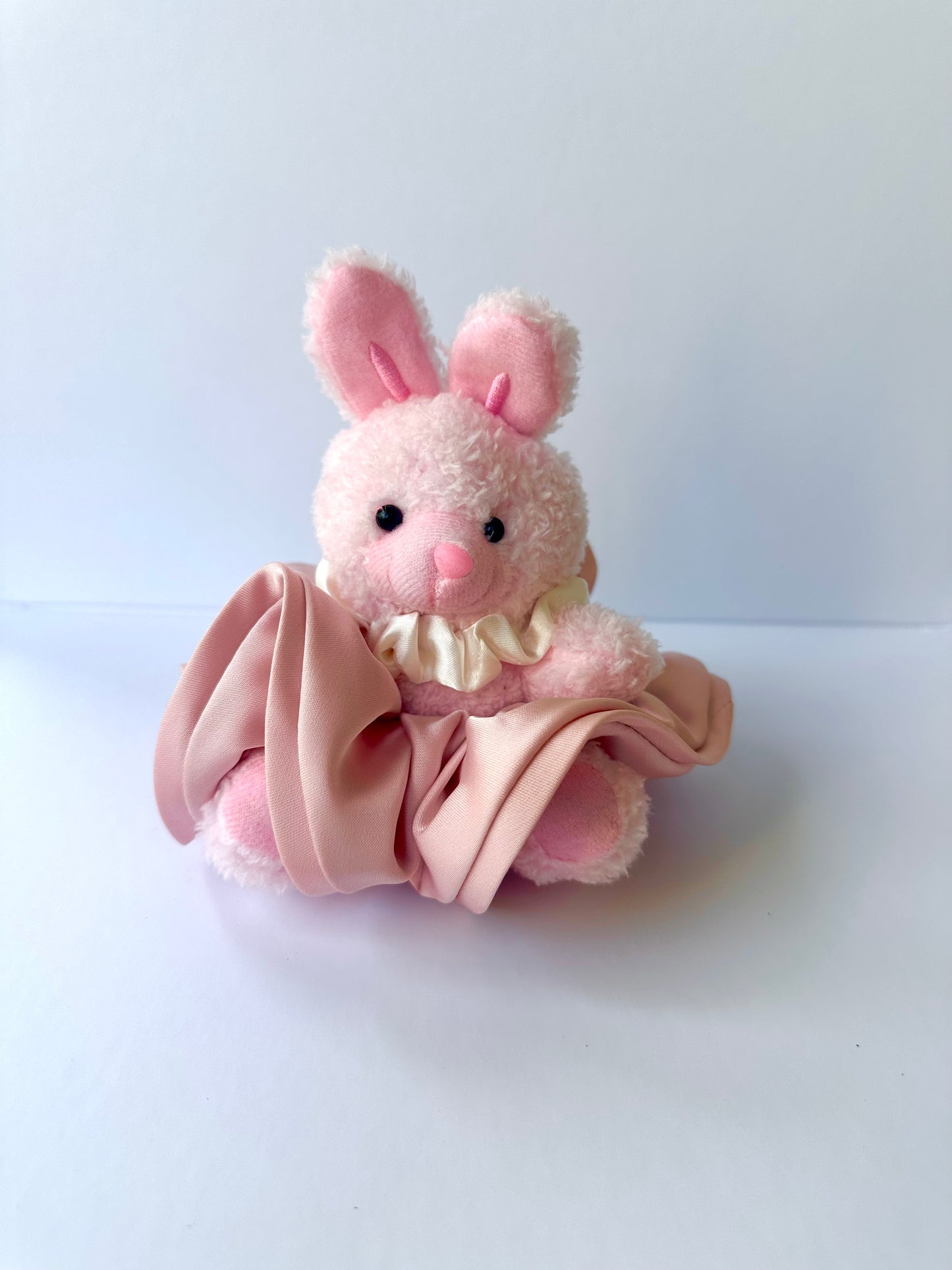 à Terre Ballerina Bag Charm with Scrunchies