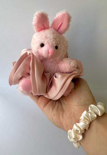 à Terre Ballerina Bag Charm with Scrunchies