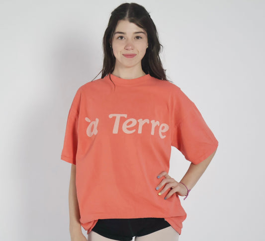 a Terre Merch T-shirt - Pink