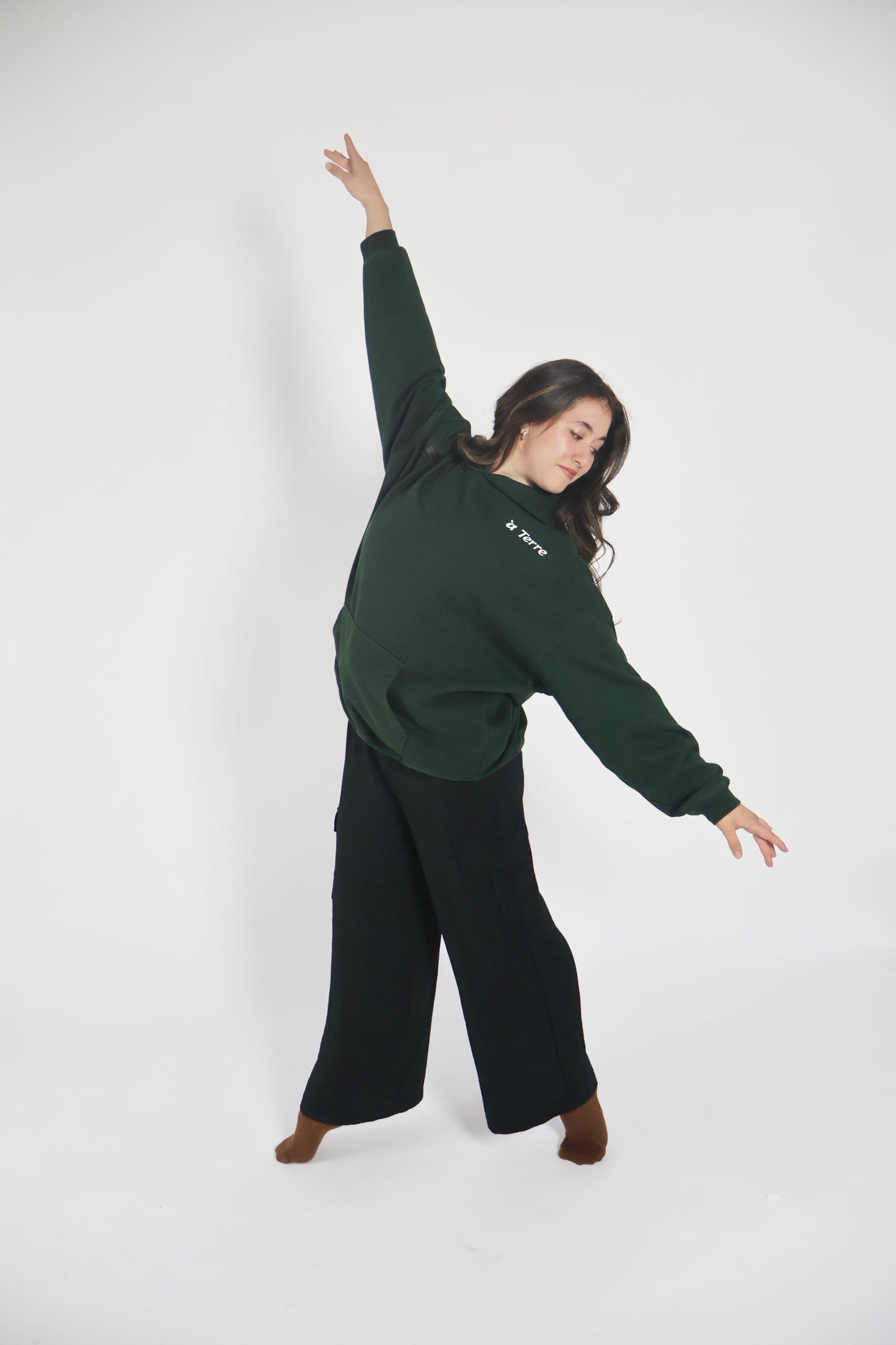 Stay Grounded - à Terre Hoodie in Green