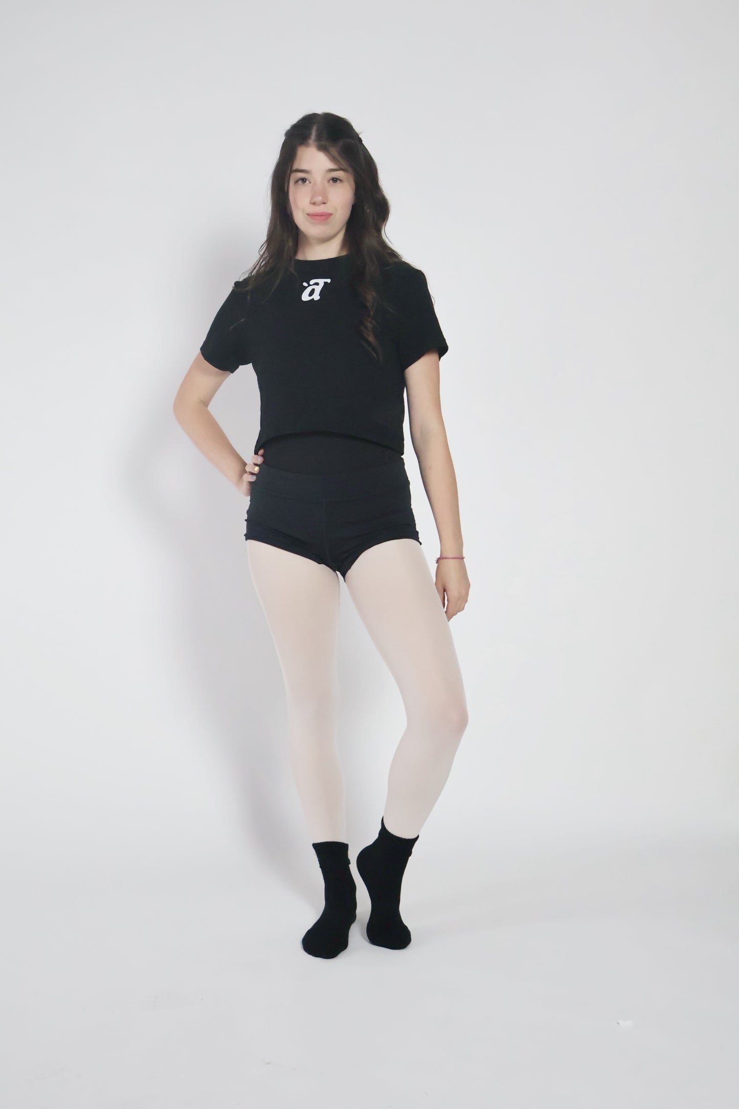a Terre Merch Cropped T-shirt - Black